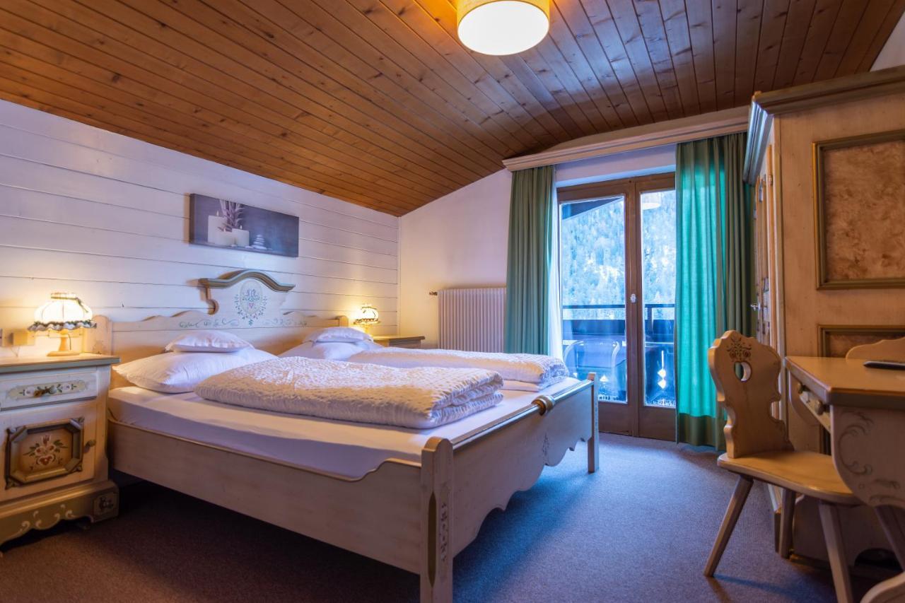 Hotel Erika San Vigilio Di Marebbe Eksteriør billede